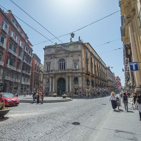 Bed and Breakfast Palazzo Doria d'Angri Napoli Esterno foto