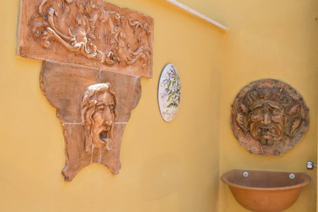 Bed and Breakfast Palazzo Doria d'Angri Napoli Esterno foto