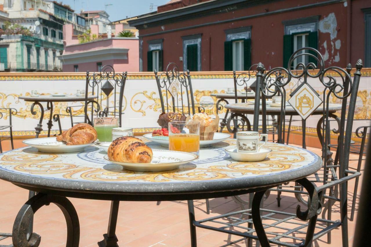 Bed and Breakfast Palazzo Doria d'Angri Napoli Esterno foto