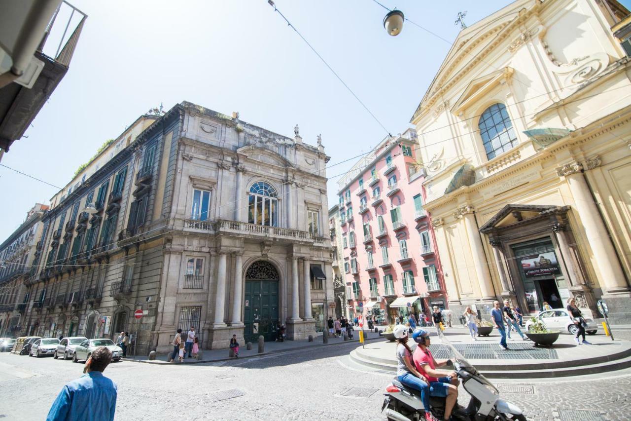 Bed and Breakfast Palazzo Doria d'Angri Napoli Esterno foto
