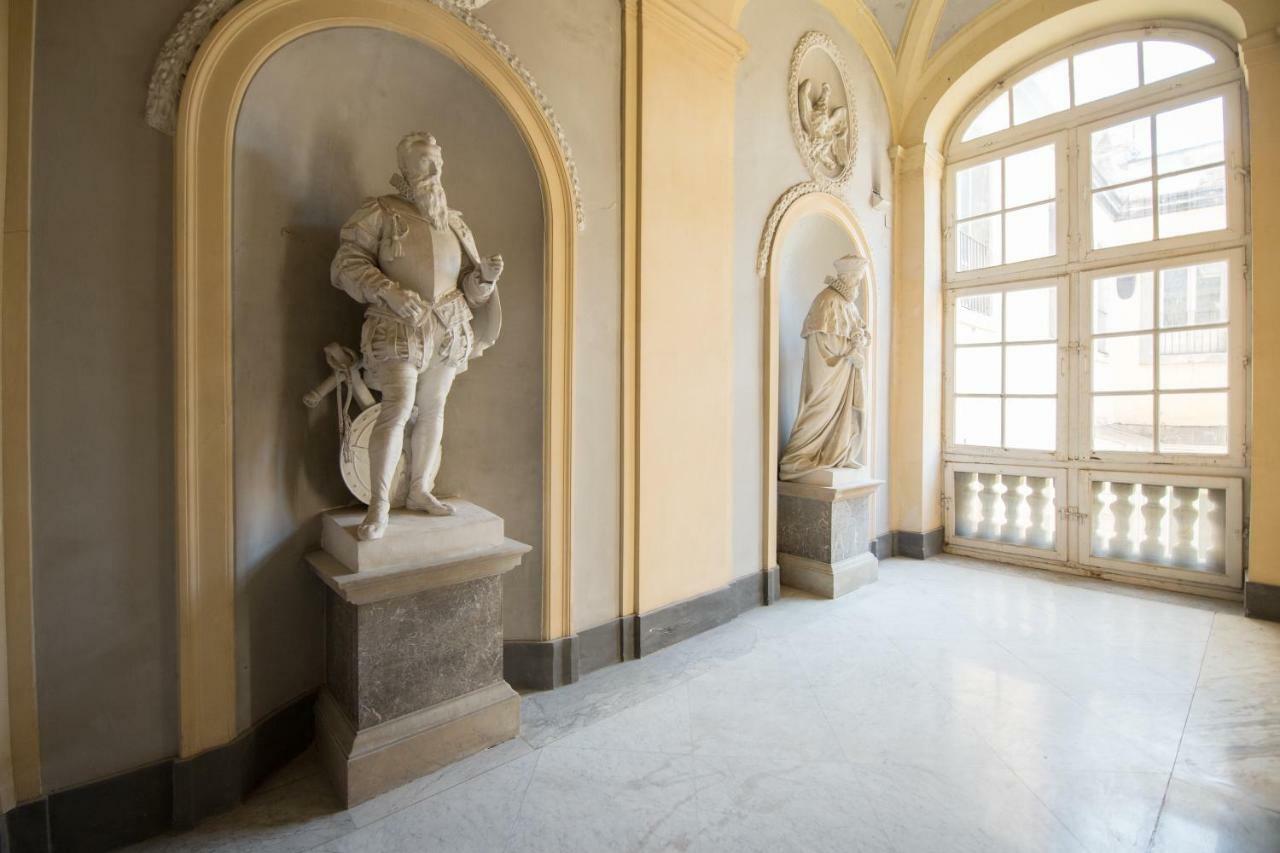 Bed and Breakfast Palazzo Doria d'Angri Napoli Esterno foto