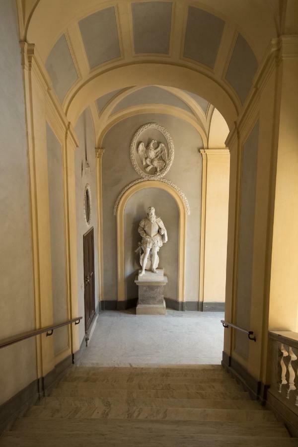 Bed and Breakfast Palazzo Doria d'Angri Napoli Esterno foto