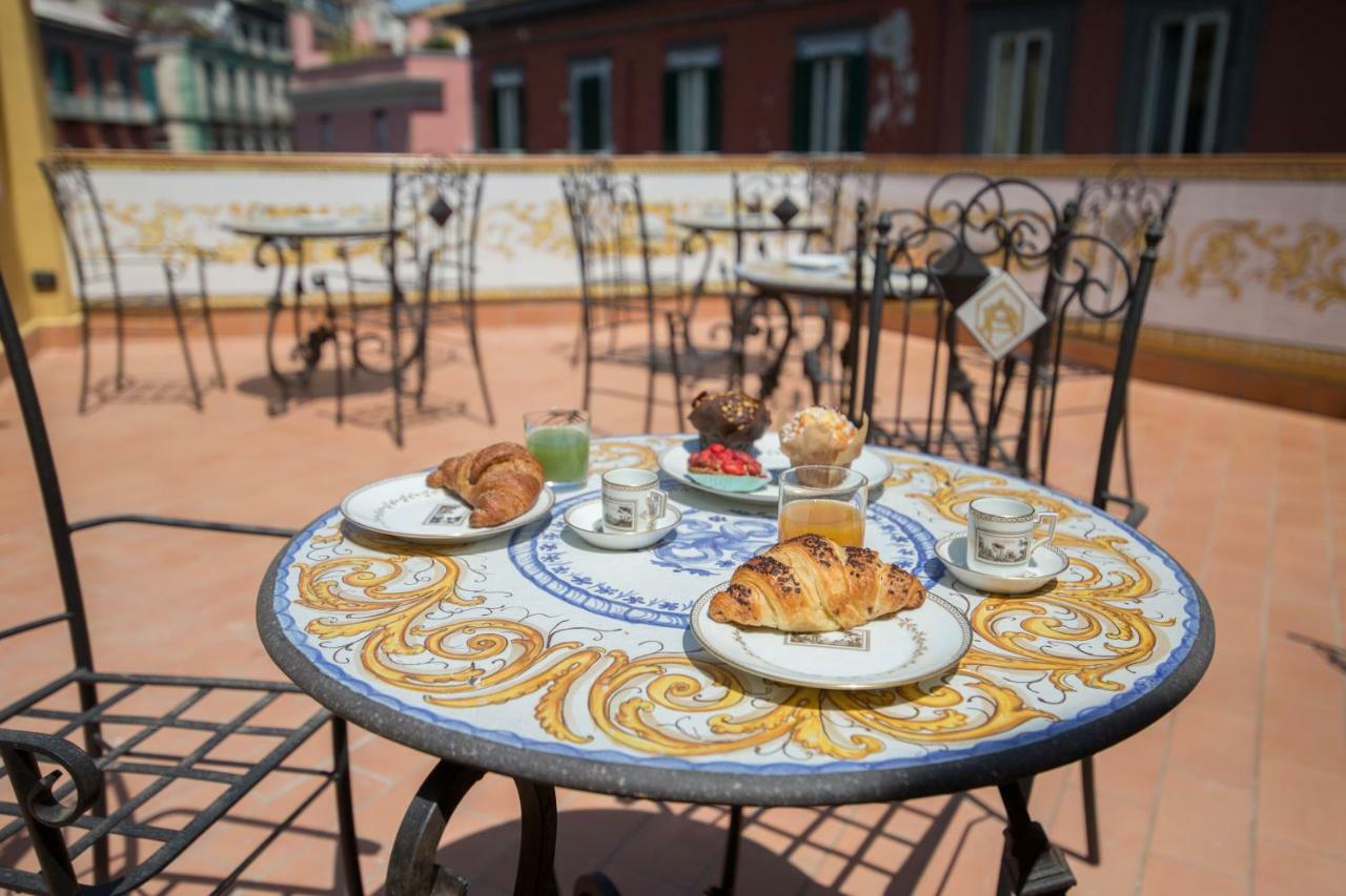 Bed and Breakfast Palazzo Doria d'Angri Napoli Esterno foto